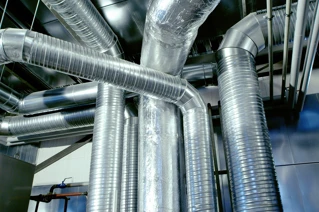 ventilationssystem som ska rengöras av medarbetare från Sanmix